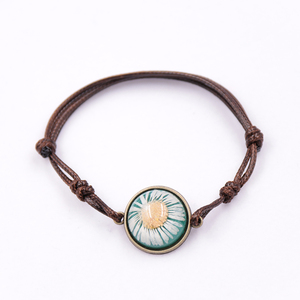<span class=keywords><strong>Bracelet</strong></span> <span class=keywords><strong>de</strong></span> perles <span class=keywords><strong>de</strong></span> <span class=keywords><strong>soie</strong></span> en résine pour femme, fait à la main, en <span class=keywords><strong>fil</strong></span> tressé, corde d'amitié, chaîne <span class=keywords><strong>de</strong></span> fleur faite à la main, nouveau design 2020 - Product Image 1