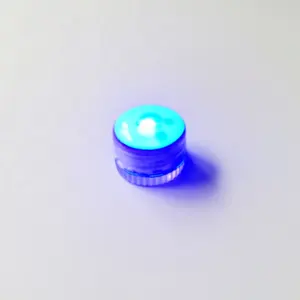 Kein Loch clip stabil Blau blinkender LED-Ohrring