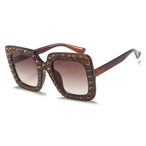 <span class=keywords><strong>Lunettes</strong></span> <span class=keywords><strong>de</strong></span> soleil naturelles pour femmes, <span class=keywords><strong>monture</strong></span> en diamant, strass, surdimensionnée, vêtement <span class=keywords><strong>de</strong></span> marque, verres dégradés noirs, <span class=keywords><strong>mode</strong></span> <span class=keywords><strong>de</strong></span> styliste, 11832 - Product Image 4