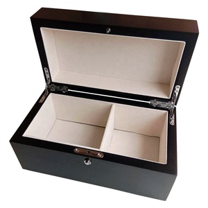 Tùy Chỉnh MDF Hộp Quà Tặng Bằng Gỗ Bị Khóa Hộp Đồng Hồ Đen Hộp Gỗ Sơn Mài - Product Image 2