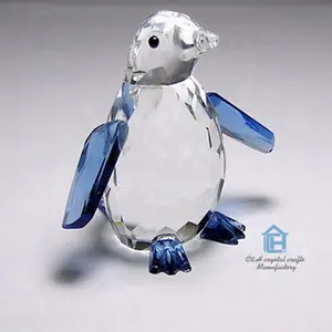 Figurine di pinguino di cristallo della decorazione della festa nuziale di arte popolare di disegno sveglio da vendere