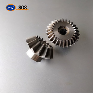 Tùy chỉnh <span class=keywords><strong>CNC</strong></span> gia công thép carbon nhỏ xoắn ốc Góc thẳng bánh răng côn với chế biến hobbing cho các bộ phận - Product Image 3