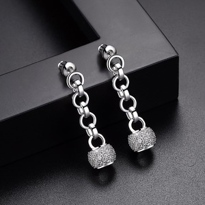 LUOTEEMI - Pendientes <span class=keywords><strong>de</strong></span> Botón Geométricos con Circonita Cúbica para Mujer, Color Plateado, 4 Lazos, Estilo Moderno, Boucles Doreilles - Product Image 4