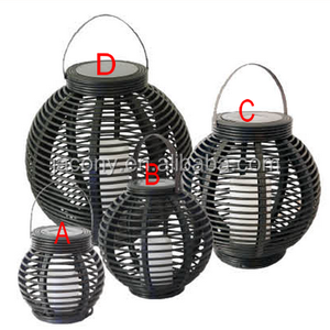 4 "8" 12 "<span class=keywords><strong>16</strong></span>" Cesta colgante de linterna <span class=keywords><strong>solar</strong></span> de ratán para exteriores con luz <span class=keywords><strong>solar</strong></span> Vela <span class=keywords><strong>LED</strong></span> Linterna de bola <span class=keywords><strong>solar</strong></span> de ratán falso negro - Product Image 2