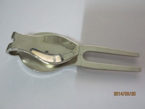 Marcador <span class=keywords><strong>de</strong></span> bola personalizado <span class=keywords><strong>de</strong></span> metal, herramienta <span class=keywords><strong>de</strong></span> reparación divot <span class=keywords><strong>de</strong></span> golf con clip, superventas - Product Image 4