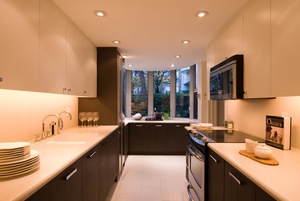 Meubles de cuisine modulaires haut de gamme européens avec charnières, paniers de tiroir, robinets et accessoires – Design moderne écologique, garantie 3 ans - Product Image 3