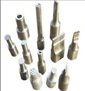 Meilleur <span class=keywords><strong>soutien</strong></span>-<span class=keywords><strong>gorge</strong></span> sans couture pour petite machine de fabrication de poitrine Machine de soudage par points par ultrasons Fabricant de machines Hanfor - Product Image 2