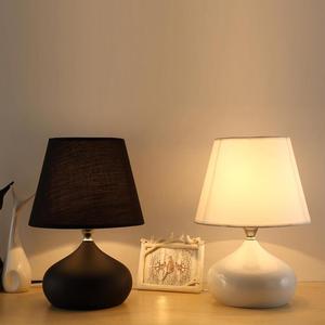 Mini <span class=keywords><strong>Lampada</strong></span> <span class=keywords><strong>da</strong></span> <span class=keywords><strong>Tavolo</strong></span> <span class=keywords><strong>Nera</strong></span> con Paralume Stile Nordico per Comodino Camera <span class=keywords><strong>da</strong></span> Letto - Product Image 4