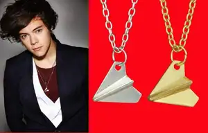 One Direction 1D Harry styles Aeroplano di Carta Oro/Argento di Modo del pendente Della Collana