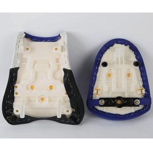 XINMATUO XF-552 delantera y trasera cojín del asiento se combinan para Suzuki GSXR1000 <span class=keywords><strong>GSX</strong></span>-<span class=keywords><strong>R</strong></span> <span class=keywords><strong>1000</strong></span> de 2007 a <span class=keywords><strong>2008</strong></span> - Product Image 4