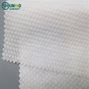Tissu non tissé en polyester/<span class=keywords><strong>viscose</strong></span> à motif de points perlés 80 g/m² en gros de Chine pour lingettes humides - Product Image 2