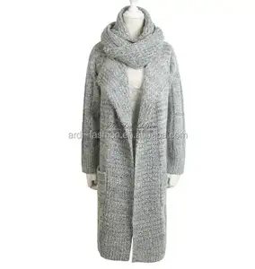 Kunden spezifische niedrige MOQ neueste Damenmode warme Winter extra lange klobige Strickjacke mit Schal