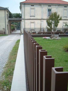 Poteaux de clôture de jardin en acier corten bon marché à vendre - Product Image 2