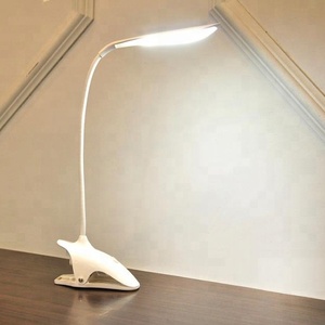 Lampe de lecture Led à pince OEM de bureau, Rechargeable, chargeur USB, 3 niveaux de luminosité - Product Image 2