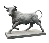 Hierro fundido escultura de un toro