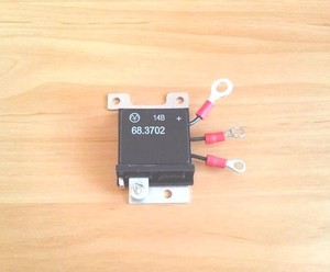 REGULADOR DE ALTERNADOR, 68.3702, PARA <span class=keywords><strong>TRACTOR</strong></span> BELARUS, 250AS, 300, 400, 500, 600, 800, 900 SÉRIE - Product Image 1