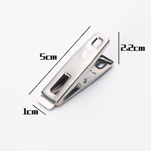 Piccole mollette a forma di pesce in acciaio inossidabile, fermagli in metallo per asciugamani e appendiabiti - Product Image 4