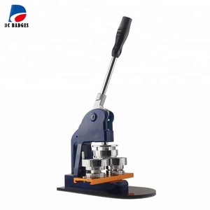 Chất lượng cao của nhãn hiệu nút Maker hoán đổi cho nhau khuôn huy hiệu Máy làm - Product Image 2