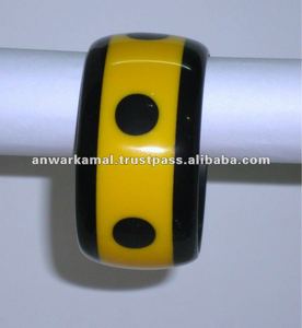 Brazalete de resina de alta calidad de estilo elegante de la mejor calidad para bodas y fiestas - Product Image 1
