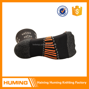 Nuevo diseño personalizado negro respirable hombres correr ciclismo deporte soks - Product Image 3