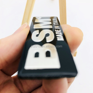 <span class=keywords><strong>Plaque</strong></span> de logo en aluminium <span class=keywords><strong>brossé</strong></span> de haute qualité étiquettes d'étiquettes en métal en relief étiquettes nominatives en aluminium personnalisées avec colle adhésive 3M - Product Image 3