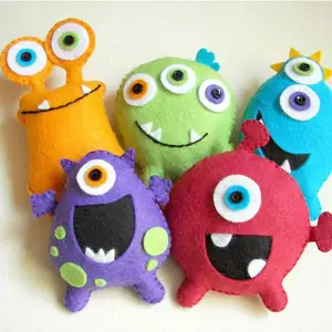 2019 hot sale handmade felt toys die cut felt toy soft cute monster plush toy