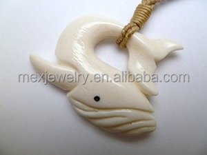 Handgefertigter Tibetischer Geschnitzter Synthetischer Ochsenknochen Tier-Wal-Schwanz Anhänger Schmuck für Männer - Product Image 3