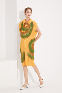 Nueva rodilla-longitud <span class=keywords><strong>de</strong></span> las <span class=keywords><strong>mujeres</strong></span> impresas plisadas estilo Africano <span class=keywords><strong>de</strong></span> las <span class=keywords><strong>mujeres</strong></span> Casual Breasted Cardigan abrigo vestido <span class=keywords><strong>de</strong></span> longitud media - Product Image 2