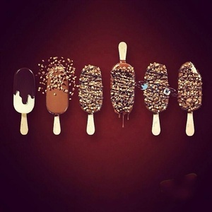 Máquina extrusora de cono de bola de <span class=keywords><strong>Bon</strong></span> sandwitch de extrusión de barra de equipo de línea de producción de planta de helado automático - Product Image 1