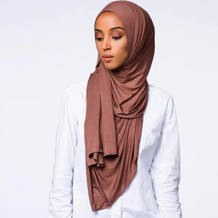 Ucuz moda müslüman kadınlar başörtüsü Jersey pamuk eşarp başörtüsü 30 renk