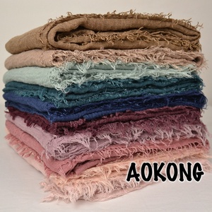 Syal Crepe Wanita 70 Warna Polos Jilbab Muslim Syal Ukuran Besar Penutup Kepala Lembut Panjang Berjumbai Syal Katun Premium Jilbab Wanita - Product Image 5