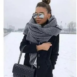 Venta caliente stock poliéster invierno cálido 40cm ancho polar bufanda fábrica a prueba de viento polar bufanda para promoción