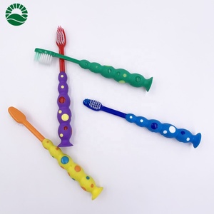 Cepillo de dientes con forma de palos para niños, con tomates clásicos y ventosas - Product Image 5