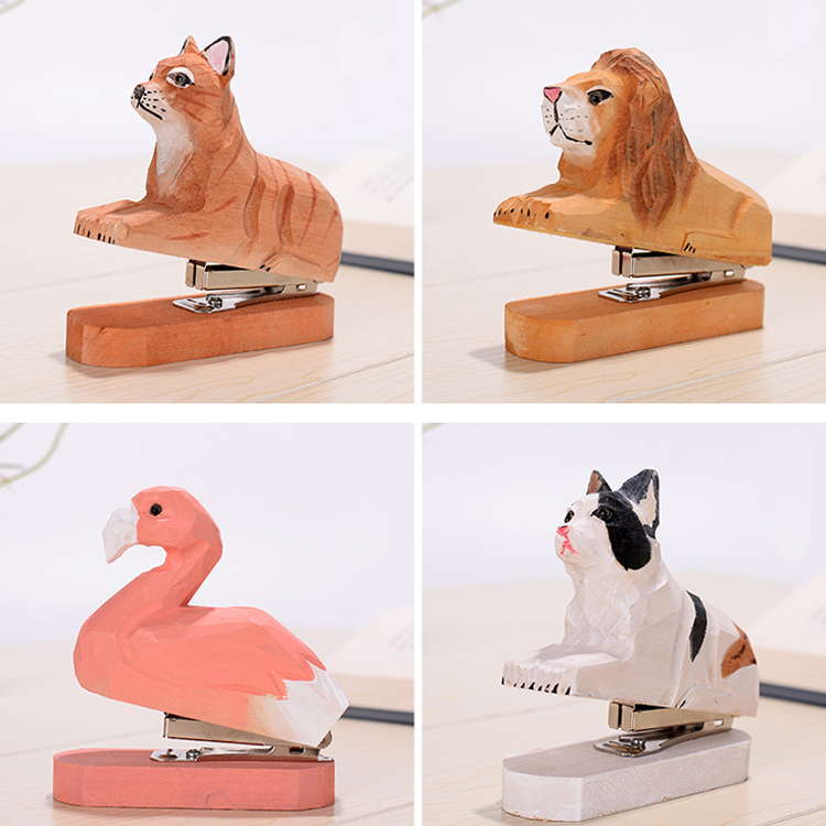 Piccola Cucitrice Capybara A Forma Di Animale – Carina, Leggera E Compatta Per Scuola E Ufficio, Con Punti Di Ricambio, 10x8 Cm