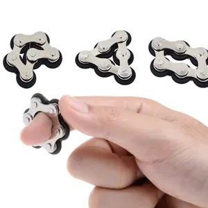 Prodotti di tendenza Del Silicone Del Metallo 6 Links Rotondo Catena Della Bici Adulti Giocattolo Mano Spinner Metallo Agitarsi Giocattolo 6 link