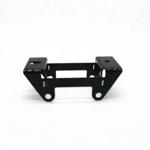 Chất lượng cao chính xác q345 Thép dập bề mặt phun tùy chỉnh thực hiện tấm kim loại chế tạo các bộ phận cho tự động cơ khí sử dụng - Product Image 1