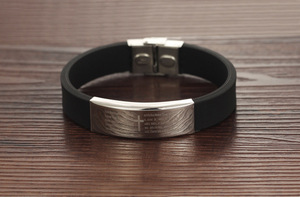 <span class=keywords><strong>Bracelet</strong></span> croix pour hommes et femmes, en Silicone gravé, en acier inoxydable, fin et personnalisé, fournitures chinoises, - Product Image 4