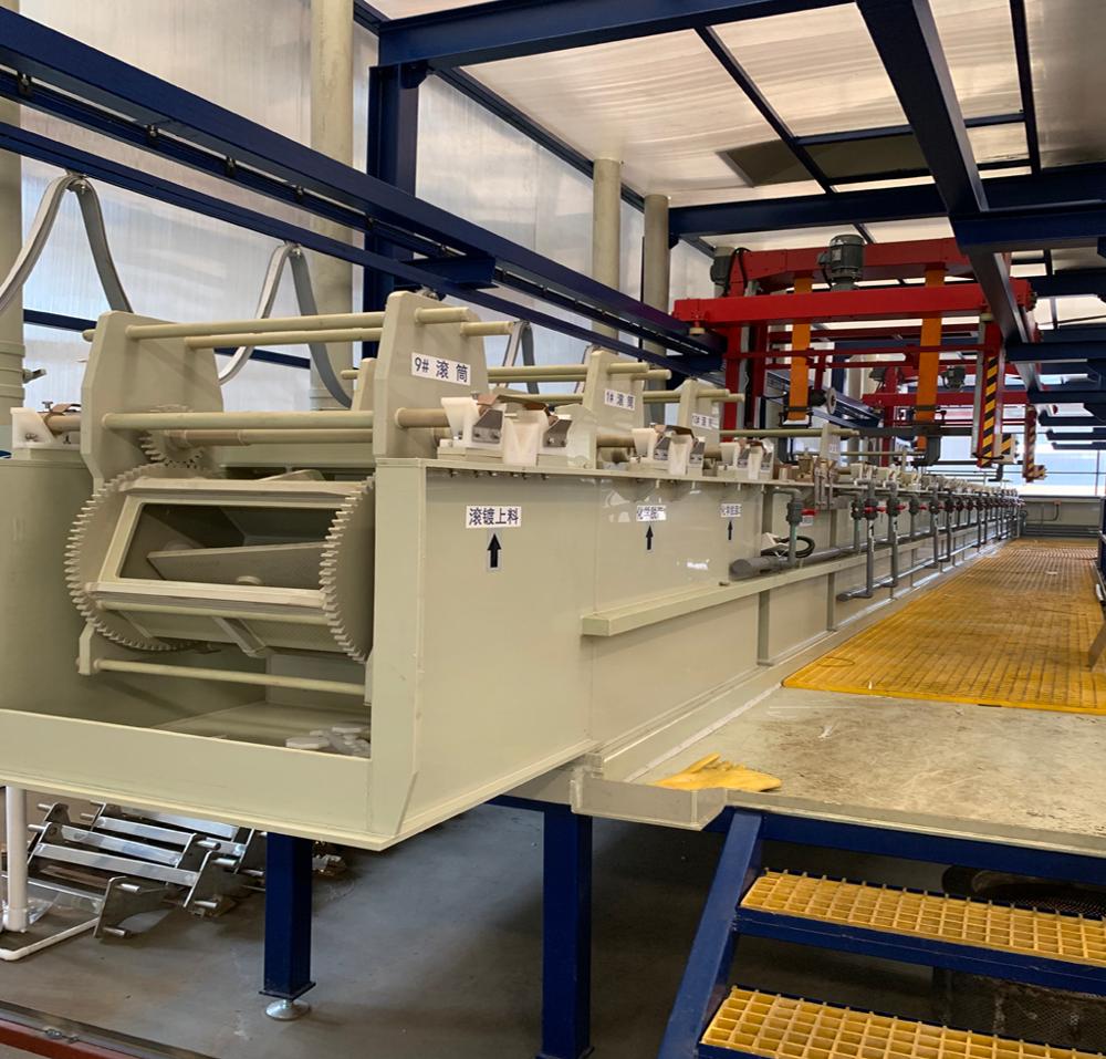 Сертификат CE, щелочная гальванизация 50 кг, 80 кг, 100 кг, линия обшивки цилиндров для крепежей с автоматической духовкой