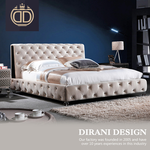 Post-moderne chambre ivoire tissu double lit king size capitonné de velours capitonnés lit - Product Image 2