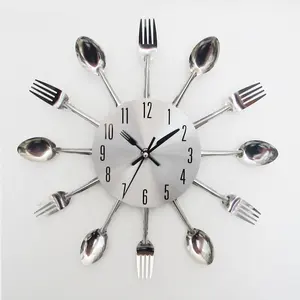 12 pouces Créatif Couteau Fourchette Cuillère En Métal de Décor de Cuisine Horloges Murales