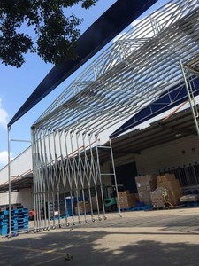 Disesuaikan Tenda Acara Besar Mudah Ditarik Tenda Penyimpanan <span class=keywords><strong>Carport</strong></span> Luar Ruangan untuk Kerai Mobil