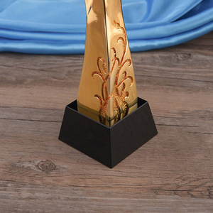 Trophée personnalisé de la <span class=keywords><strong>ligue</strong></span> des <span class=keywords><strong>champions</strong></span>, trophée en résine de haute qualité, offre spéciale <span class=keywords><strong>2023</strong></span> - Product Image 5