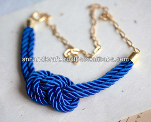 Collar de cordón de seda hecho a pedido, color Pantone disponible. Hecho a mano. Felicidad. - Product Image 1