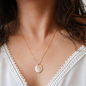 Collar de acero inoxidable con colgante de moneda pequeña para mujer, joyería de animales personalizada sencilla, bañado en oro