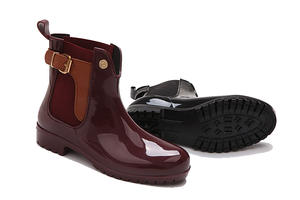 Fabricante <span class=keywords><strong>de</strong></span> fábrica, último diseño <span class=keywords><strong>de</strong></span> moda, <span class=keywords><strong>botas</strong></span> <span class=keywords><strong>cortas</strong></span> <span class=keywords><strong>de</strong></span> <span class=keywords><strong>lluvia</strong></span> <span class=keywords><strong>de</strong></span> PVC chelsea para mujer - Product Image 4