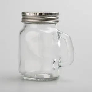 4盎司饮用冷饮用批发梅森玻璃罐，带手柄金属盖和吸管