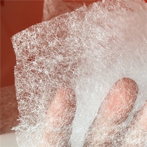Tela de tela no tejida de la línea de producción de enlace térmico entretela no tejida grifo para accesorios de prendas de vestir - Product Image 4