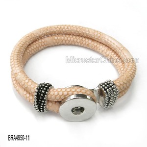 Gros hot date Interconvertible Pu en cuir Snap Bracelet - Product Image 3