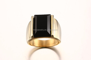 Moda rectángulo de piedra de ónix negro anillo de acero inoxidable chapado en oro anillos de dedo para los hombres - Product Image 3