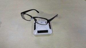 Eco-fashion Solar <strong>Rotating</strong> <strong>Display</strong> <strong>Stand</strong> for Glasses - Product Image 4